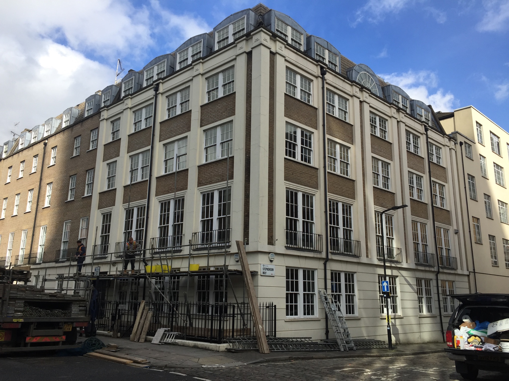 Commercial Decorating, London 0207 385 9759